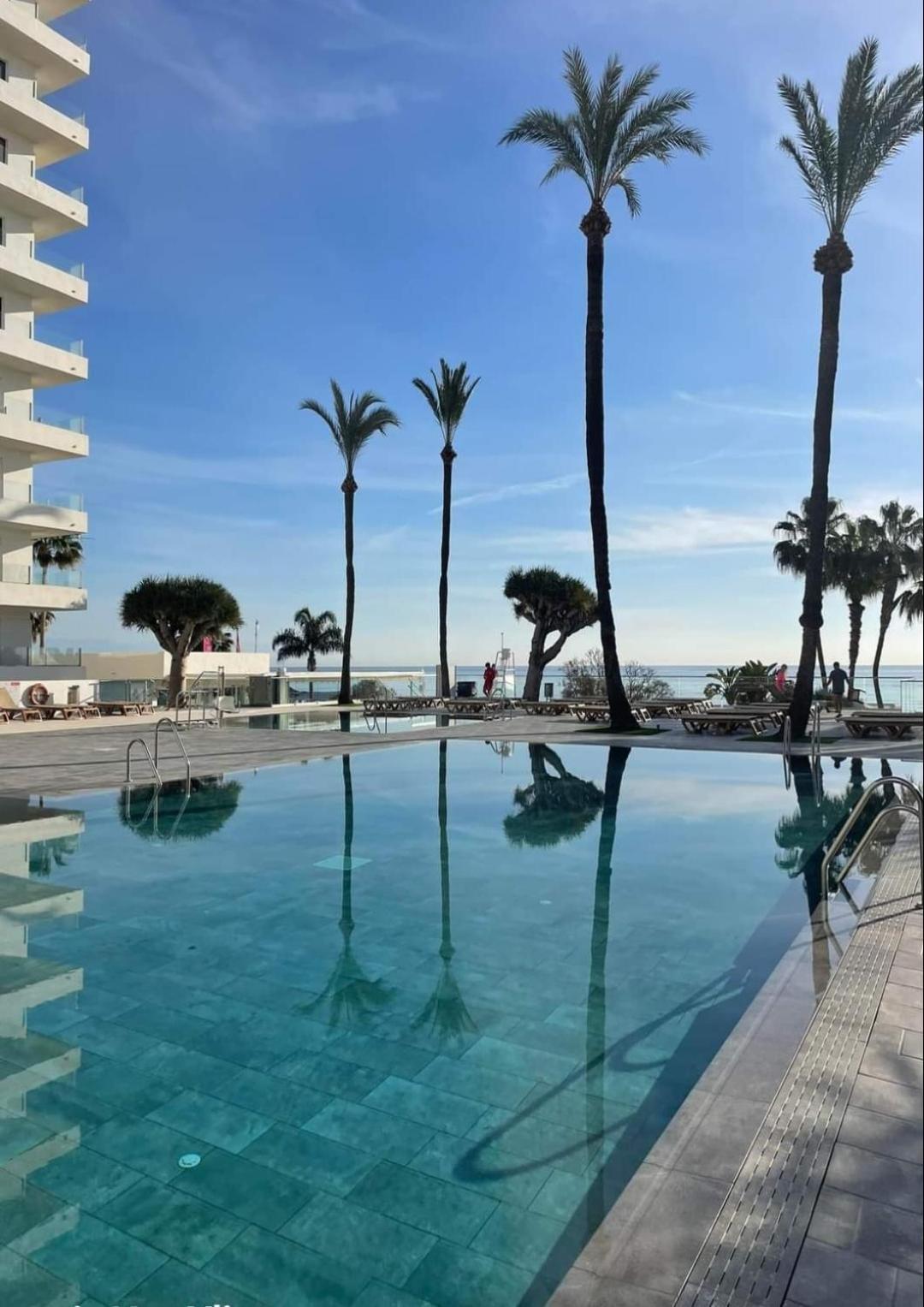 Apartamento Privado En Hotel Sol Aloha Torremolinos Exterior foto